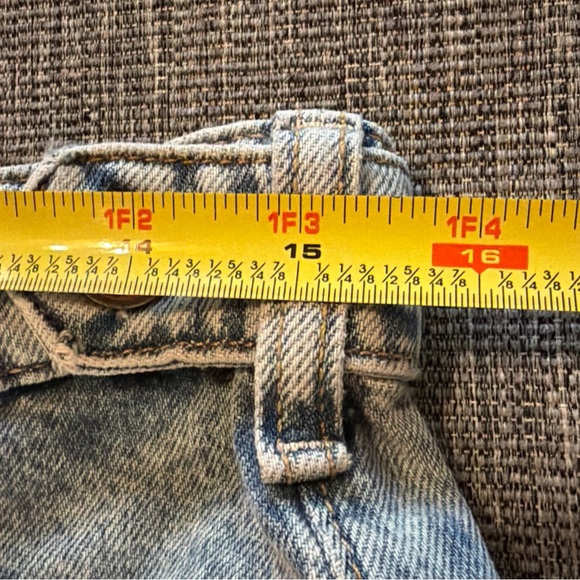 We The Free Wide Leg Raw Hem Denim Sz 29 Free People (waist measures 32”) Adjust - Picture 6 of 9